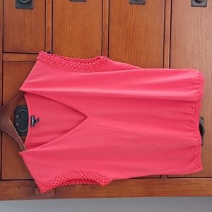 Express sleeves shirt